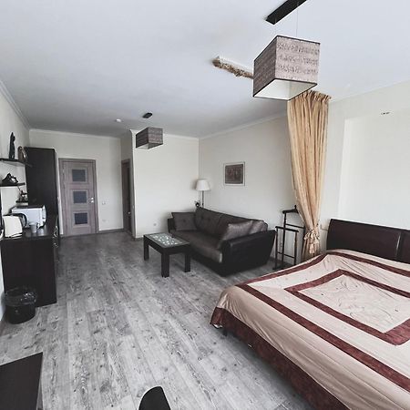 Vip House Hotel 아스타나 외부 사진