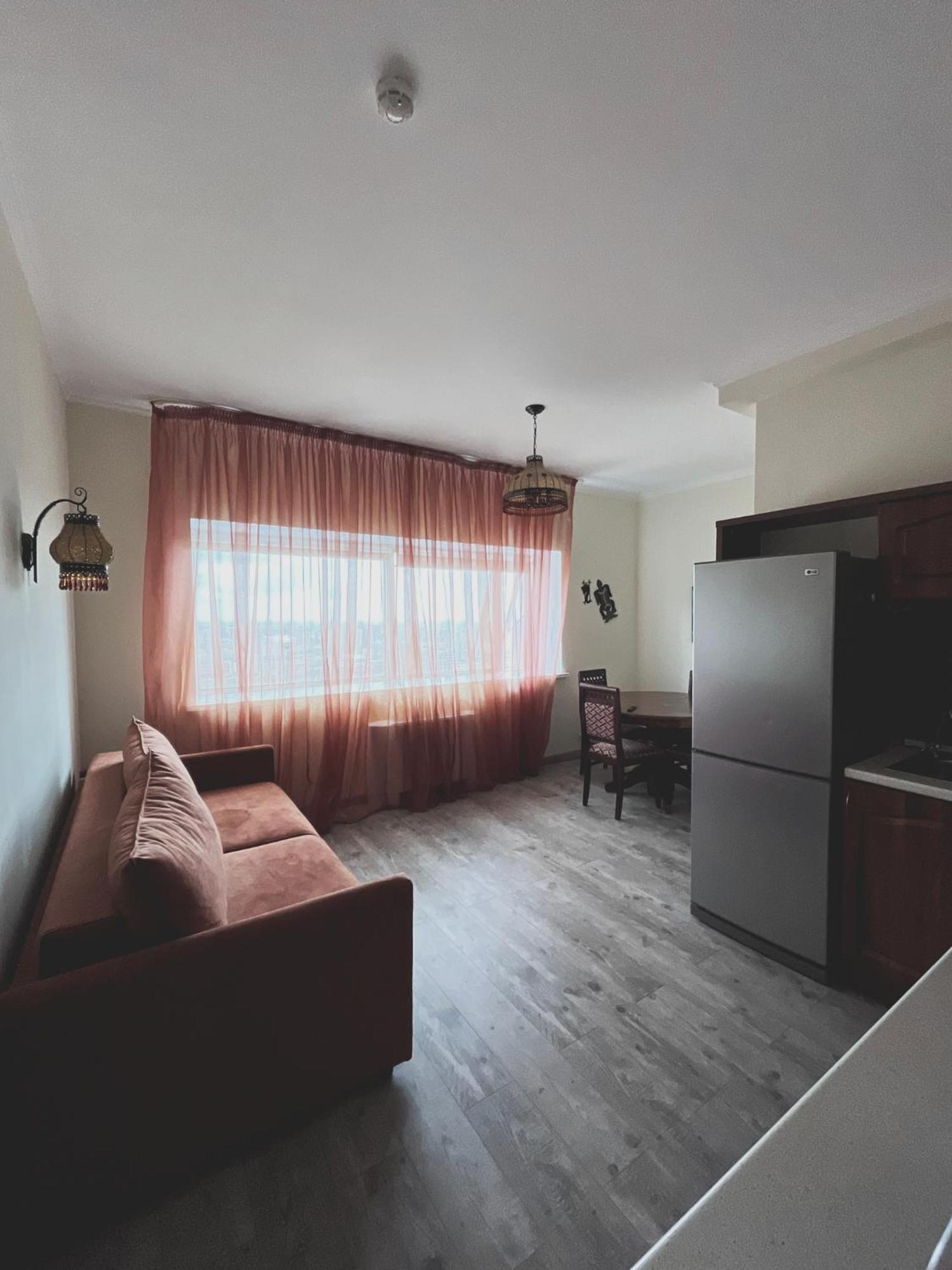 Vip House Hotel 아스타나 외부 사진