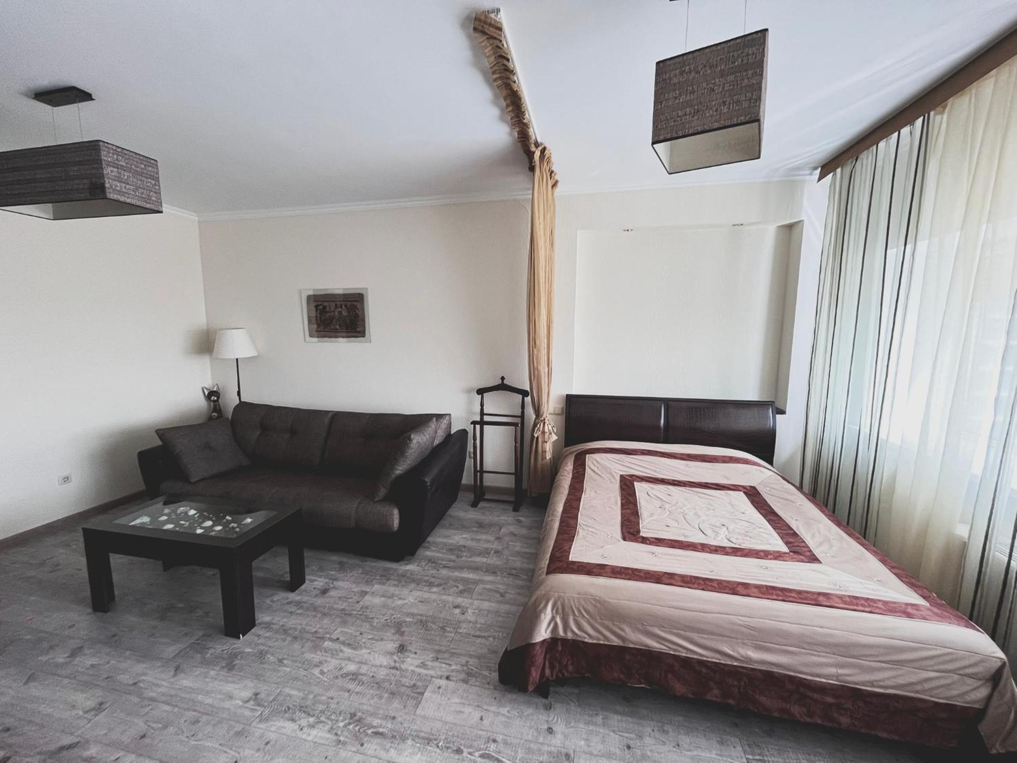 Vip House Hotel 아스타나 외부 사진