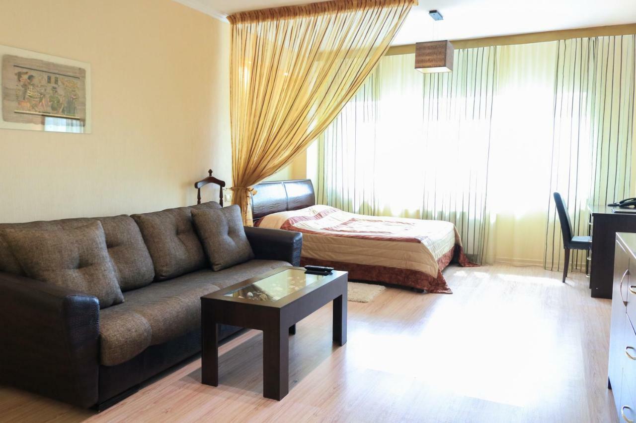 Vip House Hotel 아스타나 외부 사진
